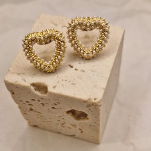Boucles d'oreilles coeur perles blanches